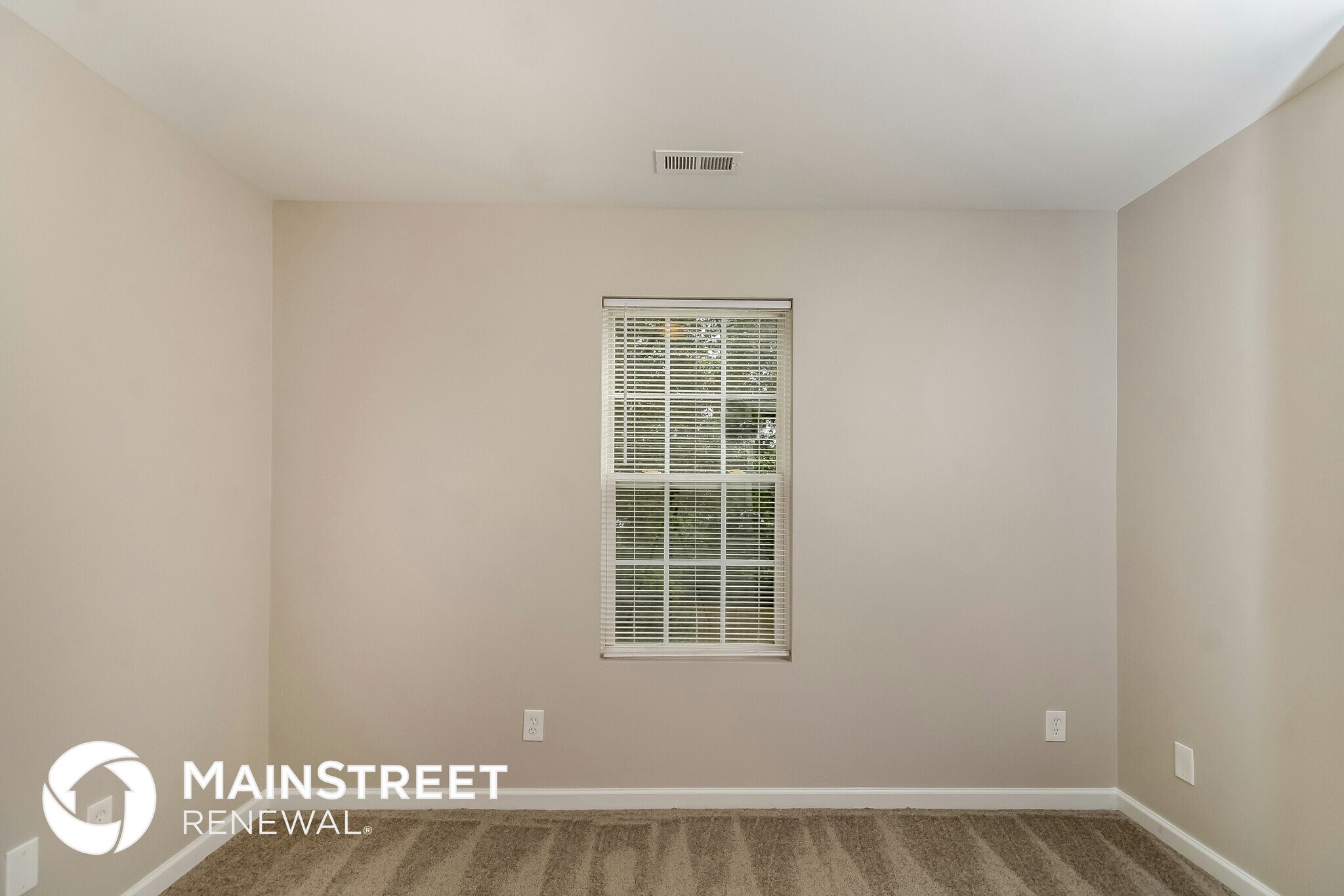 Building Photo - 3921 Springbrook Dr