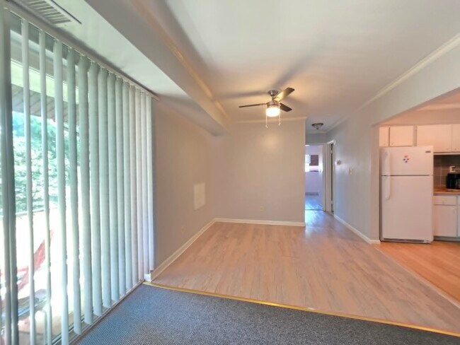 Building Photo - 1010 Adams Ave