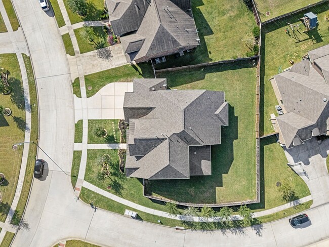 Building Photo - 18935 Wild Thornberry Dr