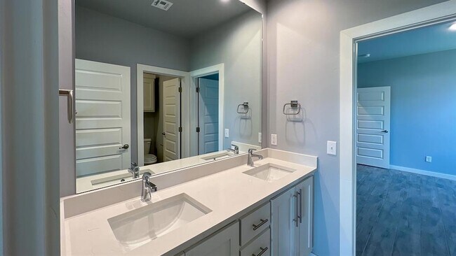 Building Photo - 17611 Natalie Ct