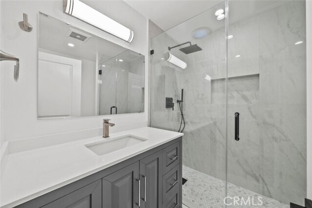 Building Photo - 4718 La Crescenta Ave