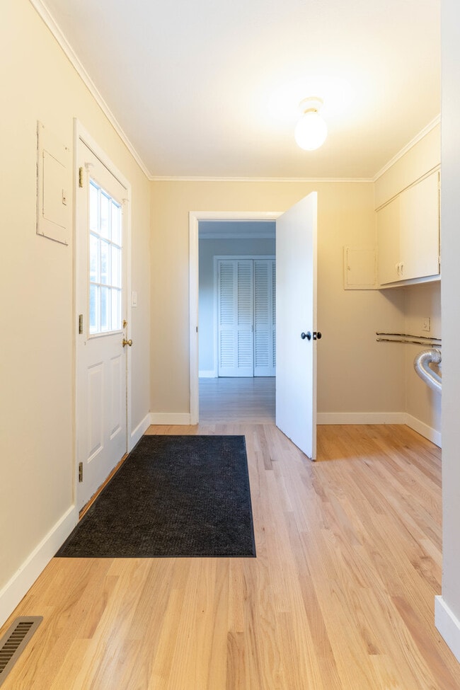 Building Photo - 1392 W 52nd Pl