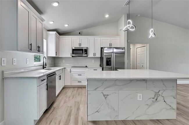 Building Photo - 3331 W Gates Ln