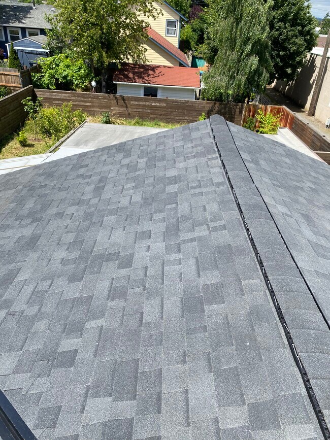 Building Photo - 7405 N Burrage Ave