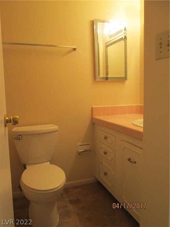 Building Photo - 2132 Jeanne Dr