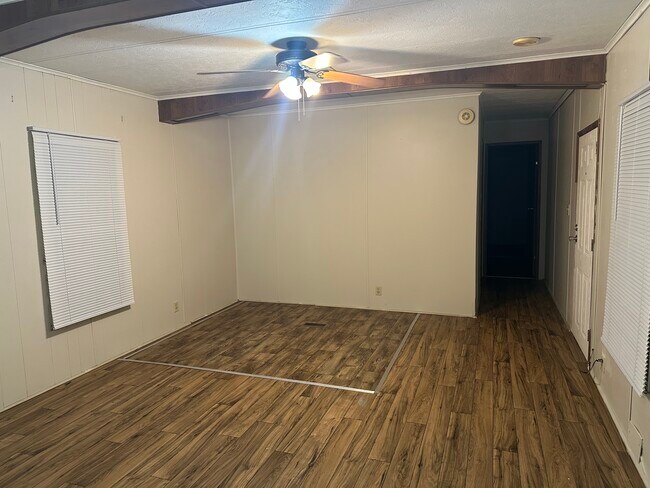 Building Photo - 1837 Gay St