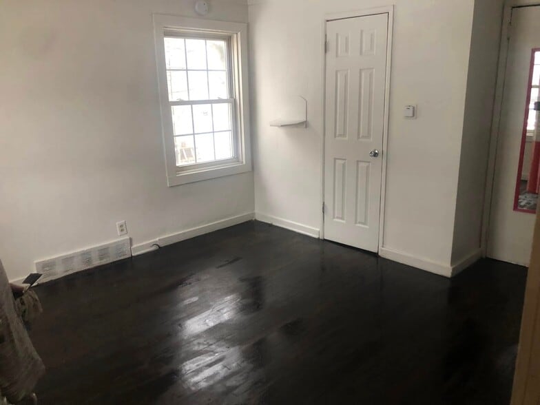 Building Photo - 1234 Egleston Ave