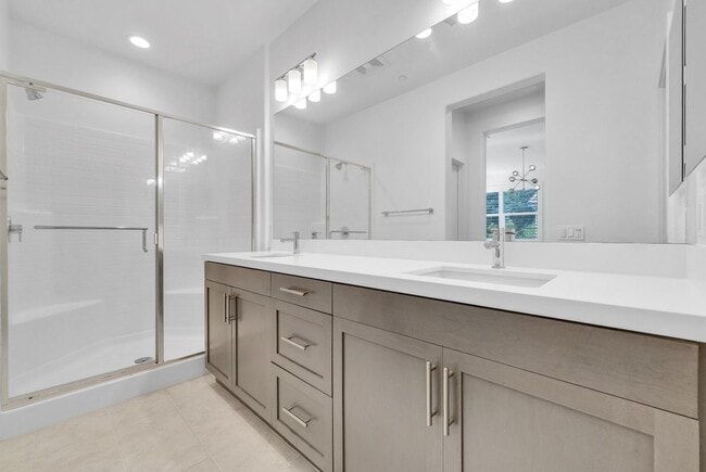 Building Photo - 11063 Spotlight Dr