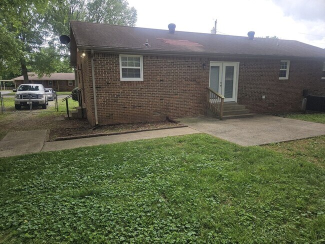 Building Photo - 6731 Forrest Ln