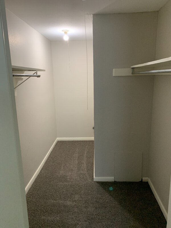 Building Photo - 554 West Ave