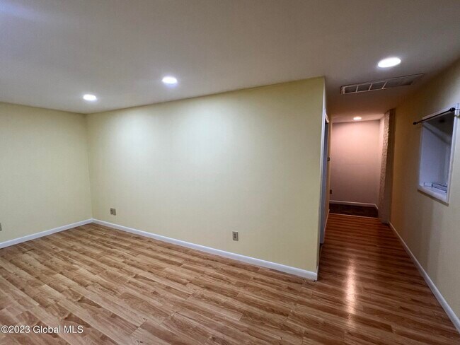 Building Photo - 133 Remsen St