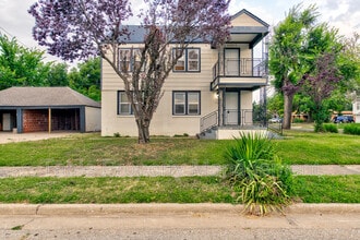 Building Photo - 3200 NW 16th St
