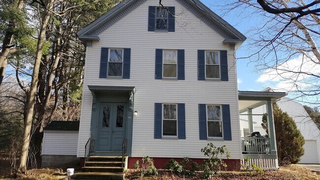 Building Photo - 126 Sullivan St
