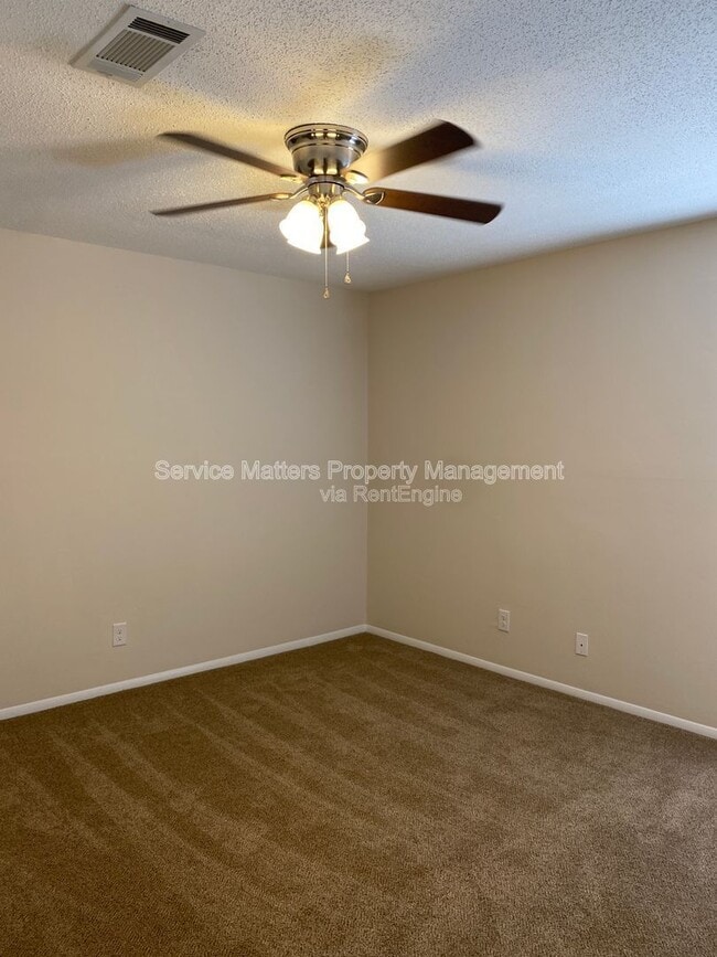Building Photo - 4211 Ciudad Dr