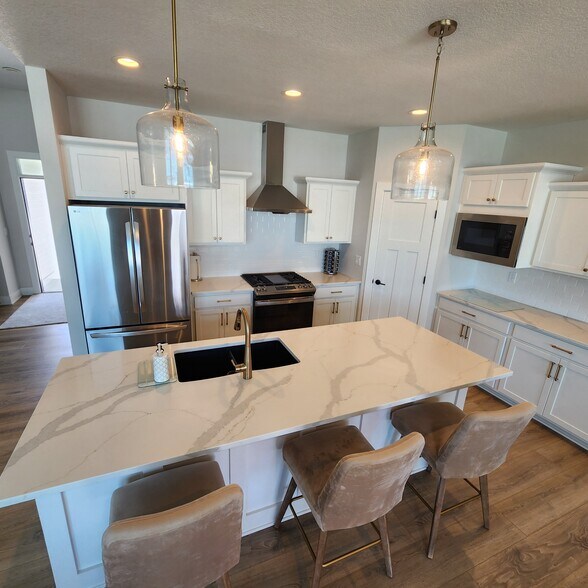 Building Photo - 895 Harrington Way