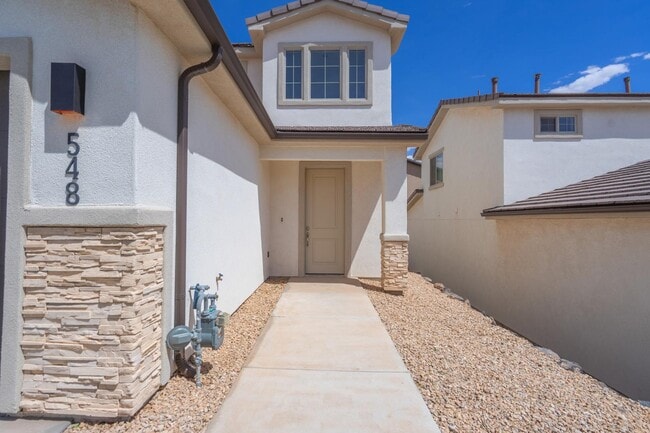 Building Photo - 548 N 550 W