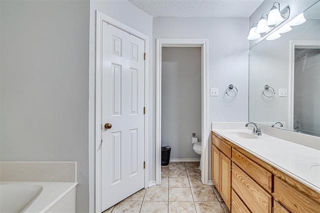 Building Photo - 1109 Shady Hill Ln