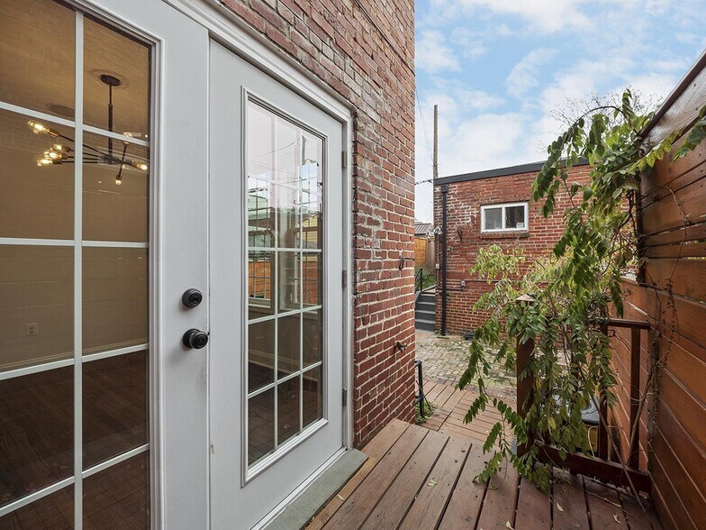 Building Photo - Brightwood Park townhouse near Fort Totten...