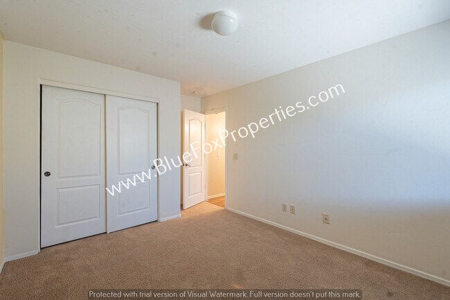 Building Photo - 39347 S Old Arena Dr