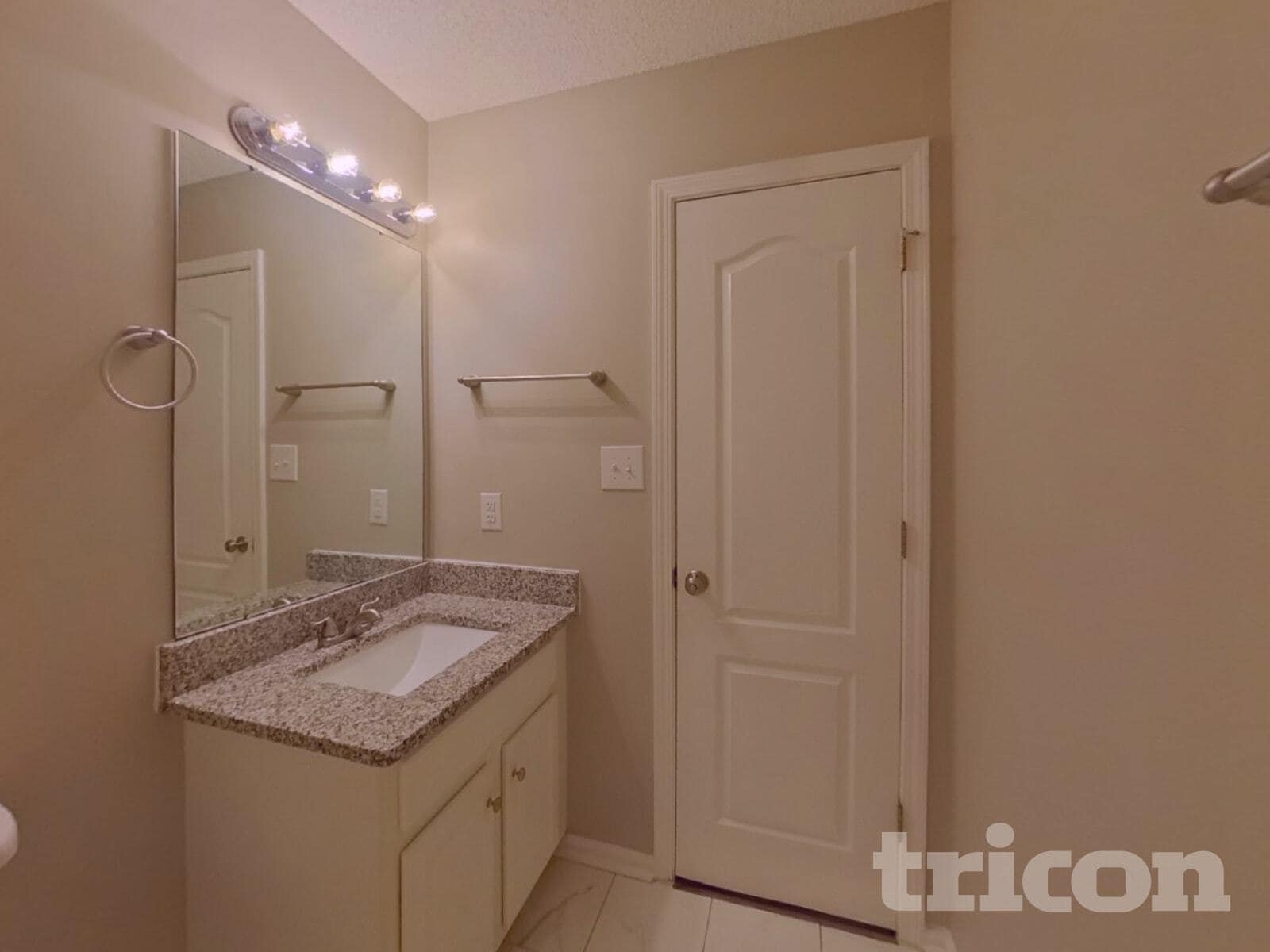 Building Photo - 929 Corvus Ct