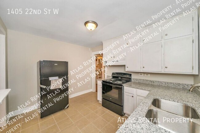 Building Photo - 1405 22nd St W
