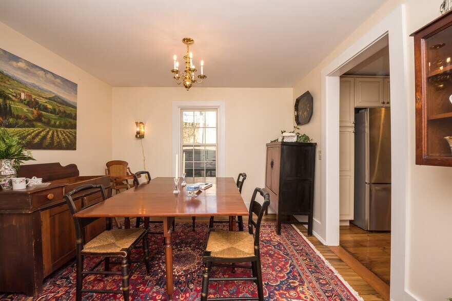 Building Photo - 69 Dennett St