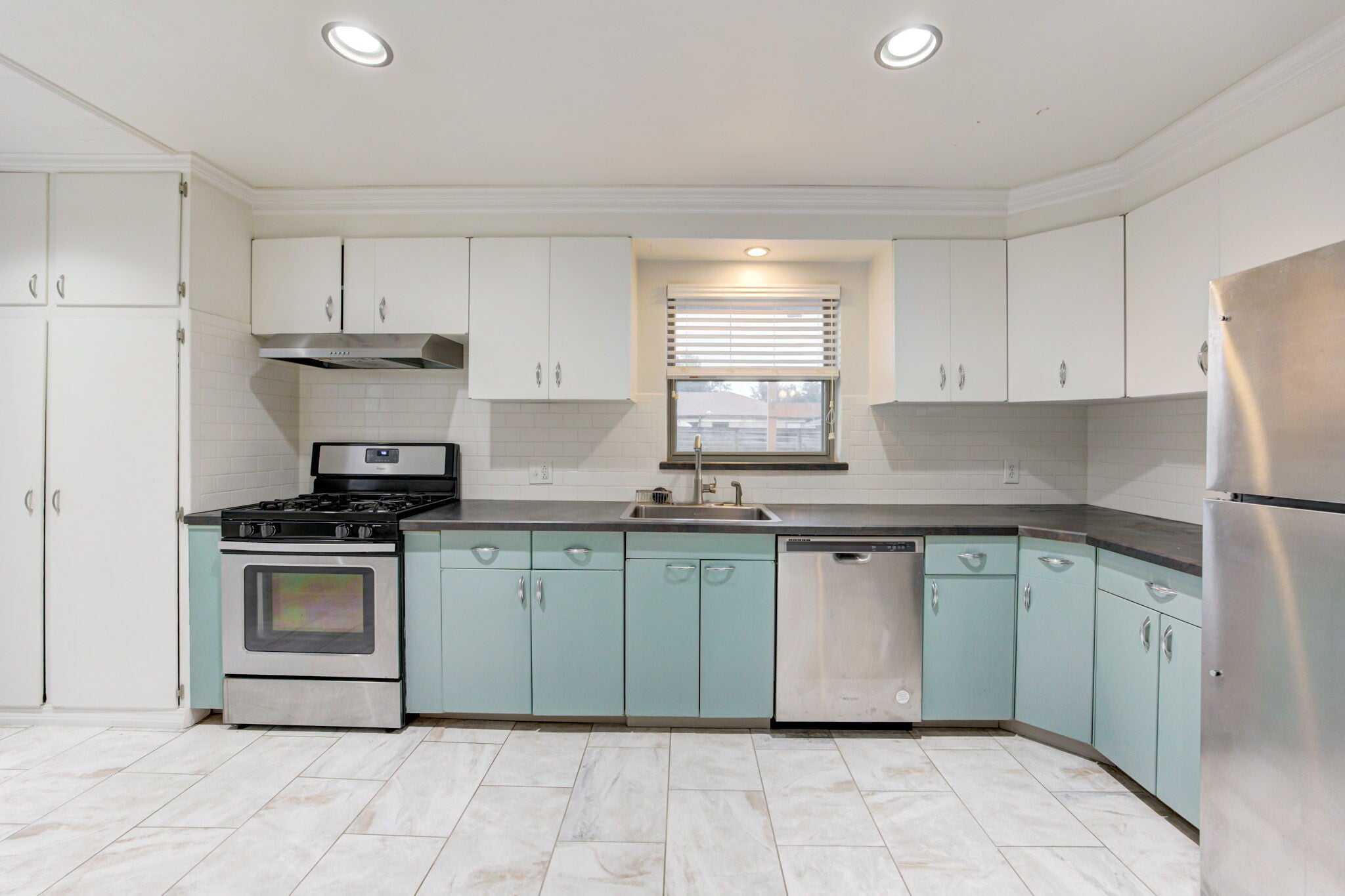 Building Photo - 4121 NW 20th St