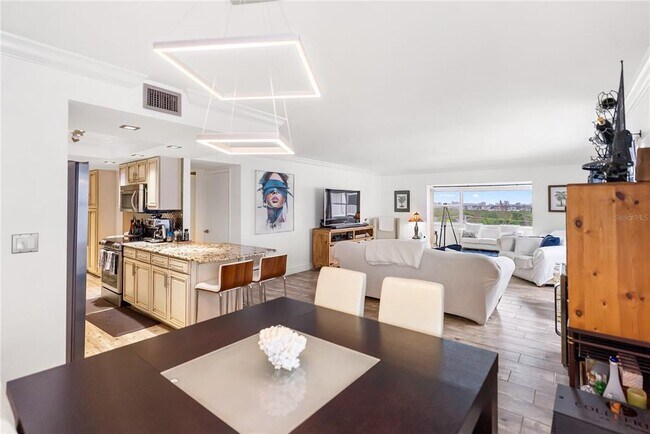 Building Photo - 1750 Benjamin Franklin Dr