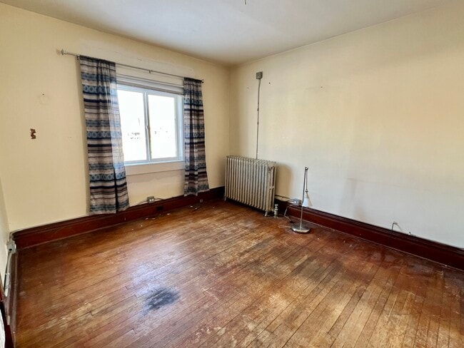 Building Photo - 216 E South St