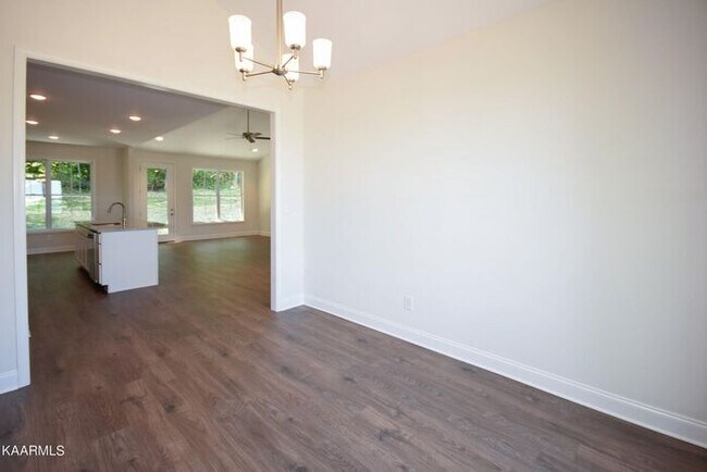 Building Photo - New Construction in North Knox!