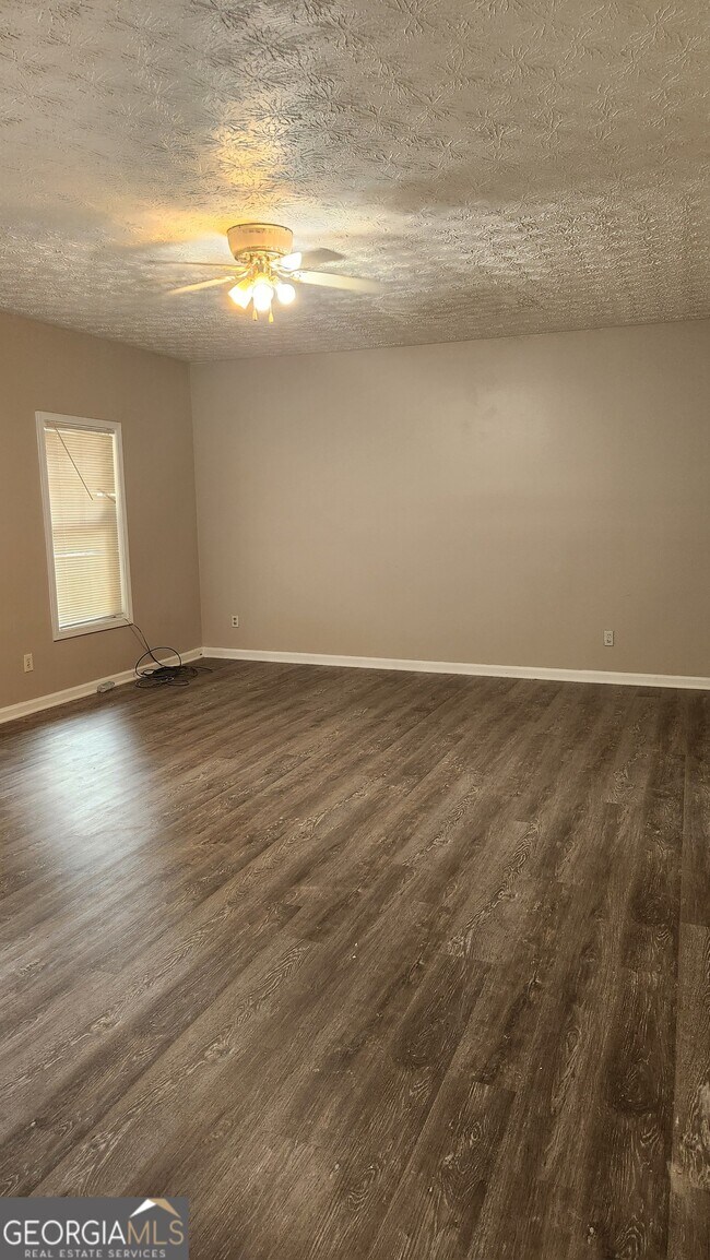 Building Photo - 927 Peel Castle Ln
