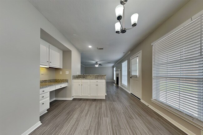 Building Photo - 16910 Canyon Laurel Ct