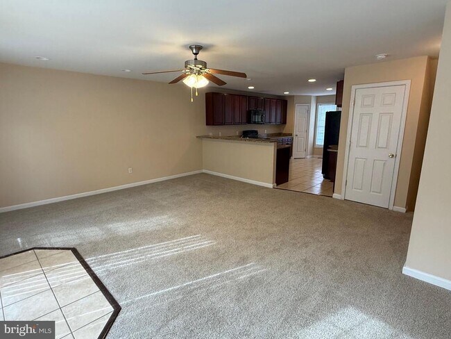 Building Photo - 202 Bell Tower Ct