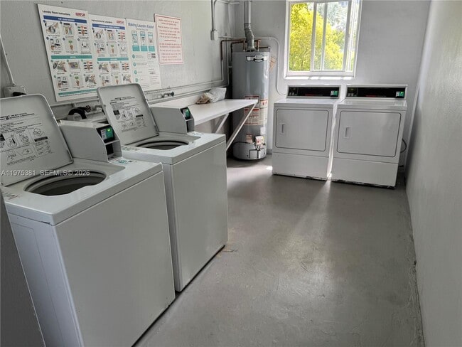 Building Photo - 9641 SW 77th Ave