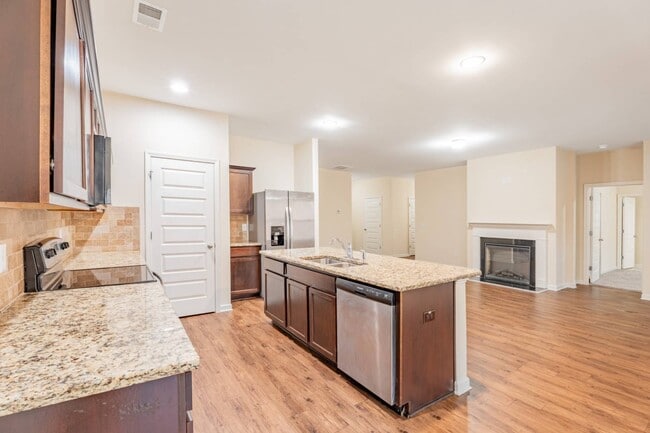 Building Photo - 6130 Mahogany Ter