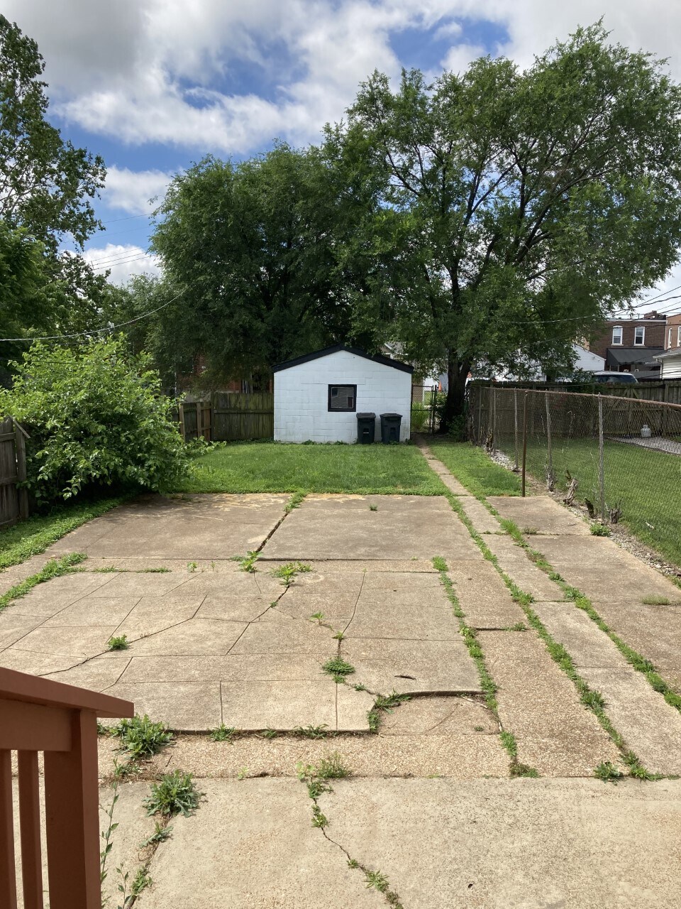Secure Garage Parking - 5374 Odell St