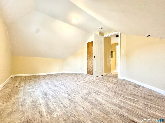 Building Photo - 129-131 Highland Ave