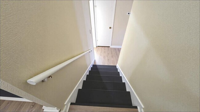 Building Photo - 7400 Bellerive Dr