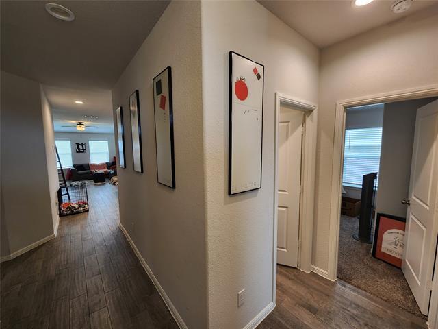 Building Photo - 9240 Castorian Dr