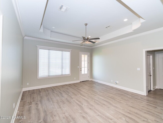 Building Photo - 468 Montgomery Rd