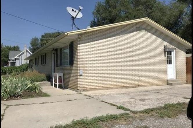Building Photo - 440 N 300 E