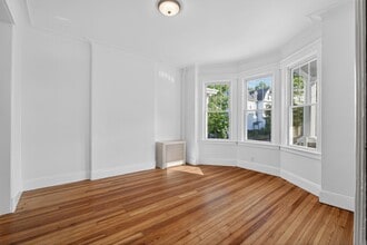 Building Photo - 42 Duer Pl