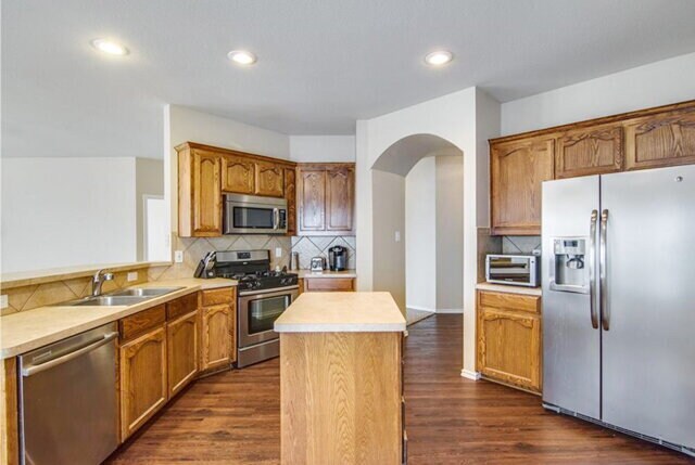 Building Photo - "Stylish & Spacious 3-2-2 in Prime North Fort Worth with Resort-Style Amenities Near Alliance Tow...