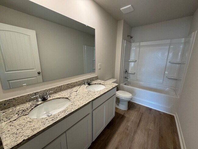 Building Photo - Brand New 5/3 House in Armuchee- $2,295