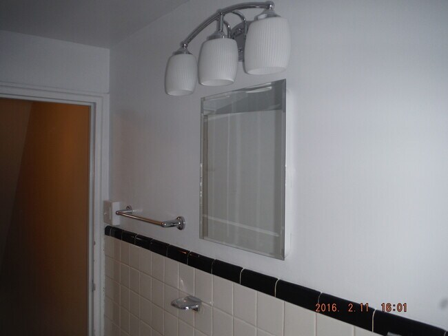 Bathroom - 200 Maplewood Dr