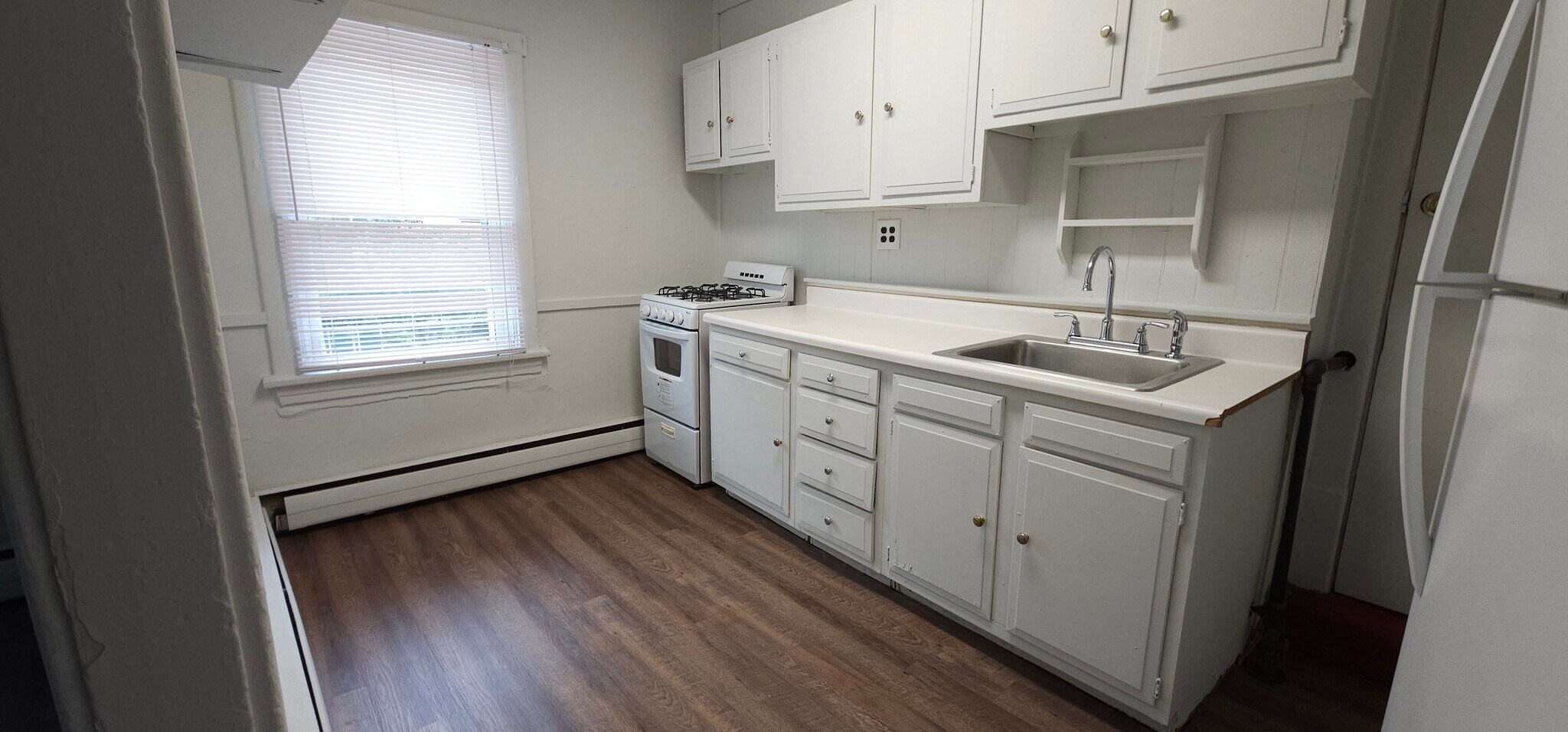 Kitchen - 2370 Eldridge St