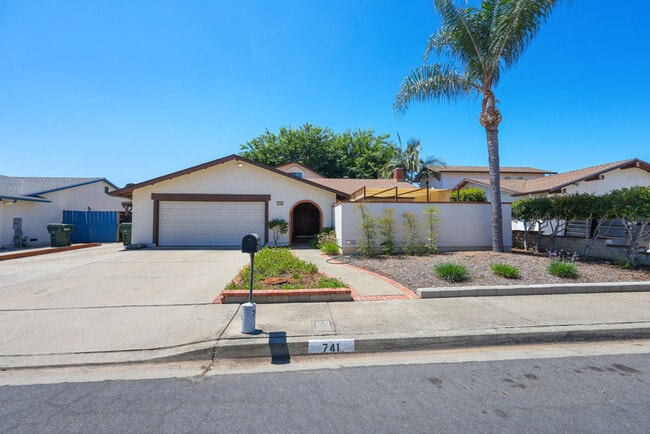 Building Photo - 741 Danica Pl