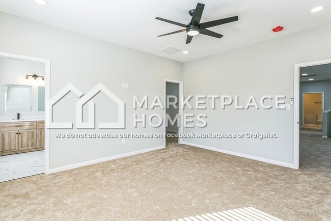 Building Photo - 731 30th St