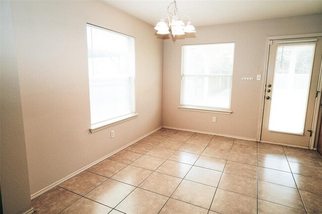 Building Photo - 14501 Ballycastle Trail