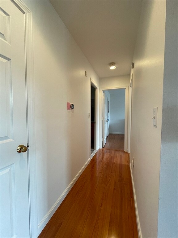 Building Photo - 10 Weston Ave